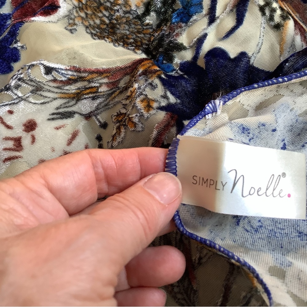 Floral Velvet Shawl with Blue and Gold Accents - Picture 4 of 7